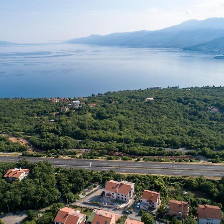 Appartement Vrata Jadrana à Rijeka Extérieur photo