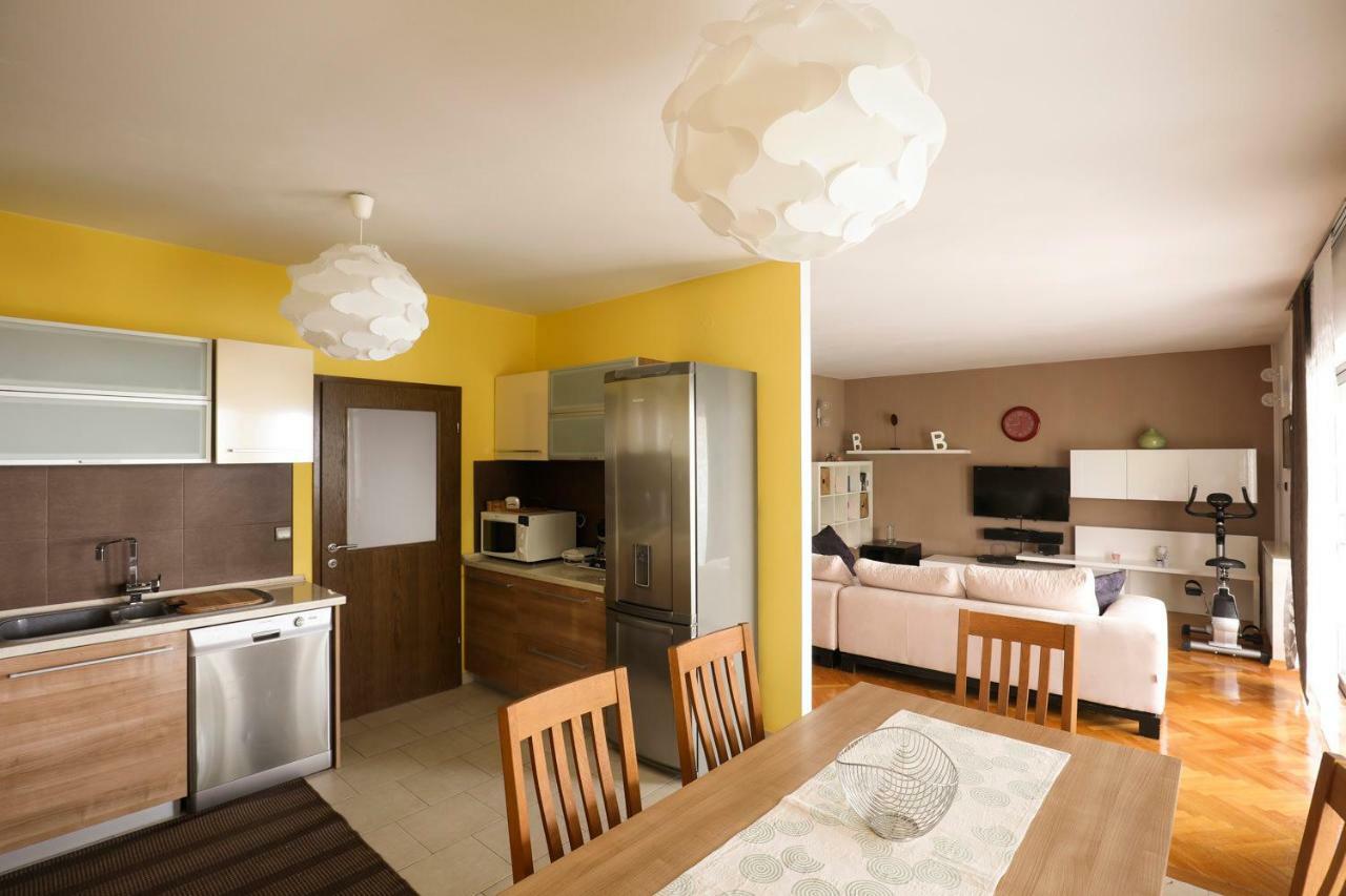 Appartement Vrata Jadrana à Rijeka Extérieur photo